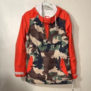 686 parklan collection  savanna anorak boyfriend fit camo and orange quarter zip